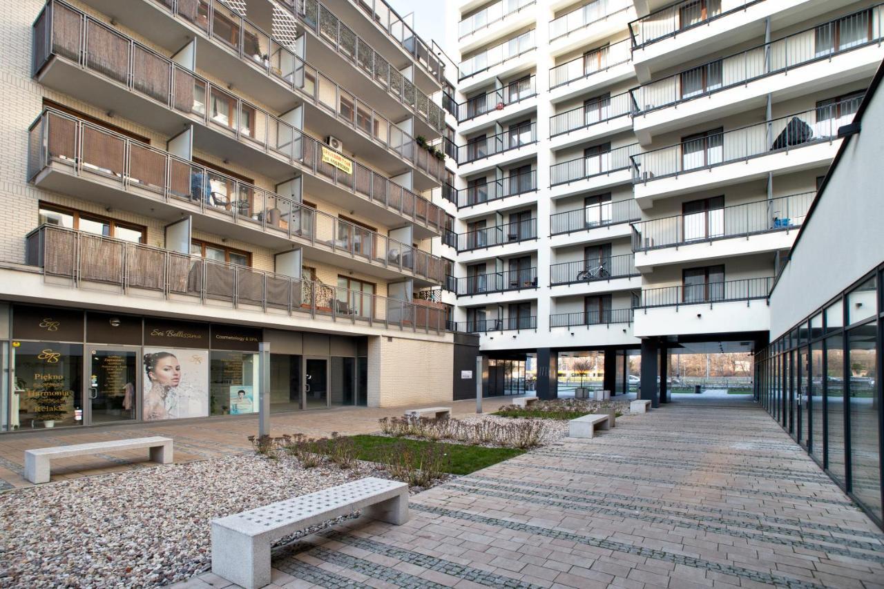 ורשה Wolska Serviced Apartments מראה חיצוני תמונה