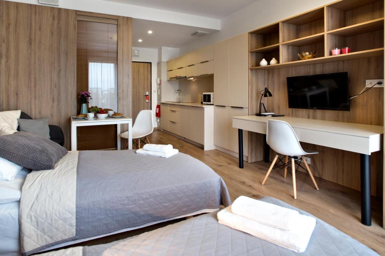 ורשה Wolska Serviced Apartments מראה חיצוני תמונה