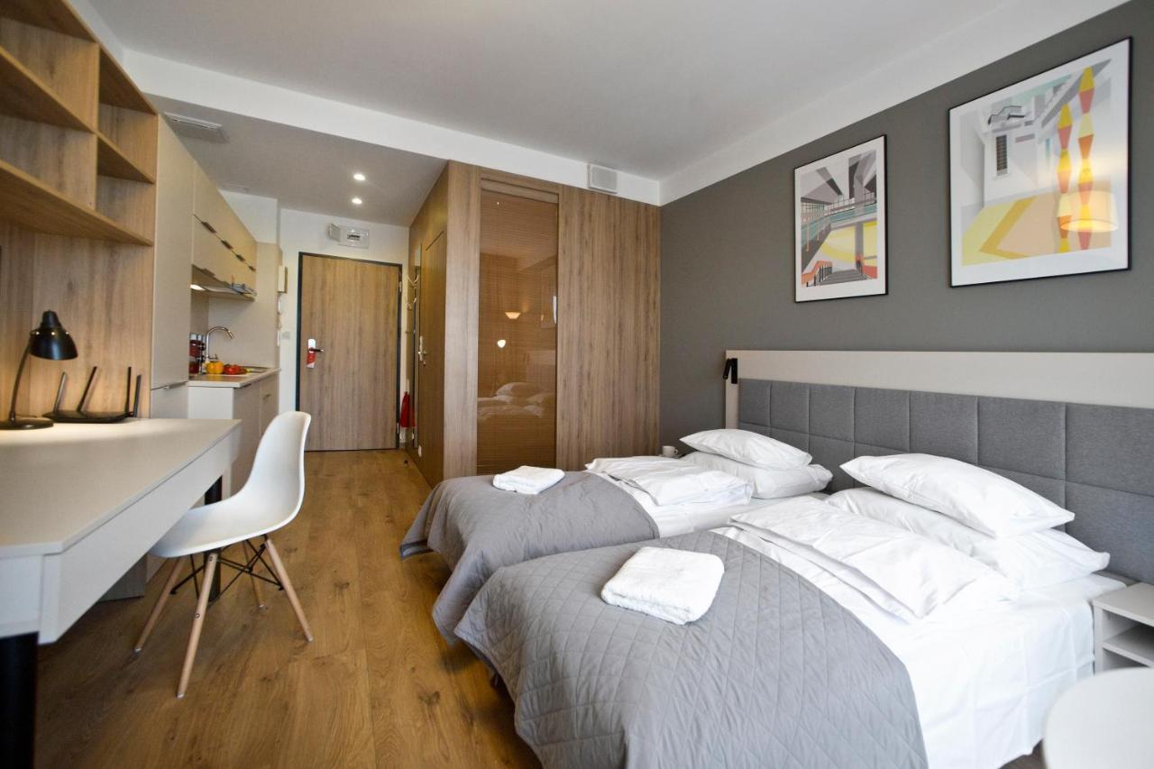 ורשה Wolska Serviced Apartments מראה חיצוני תמונה