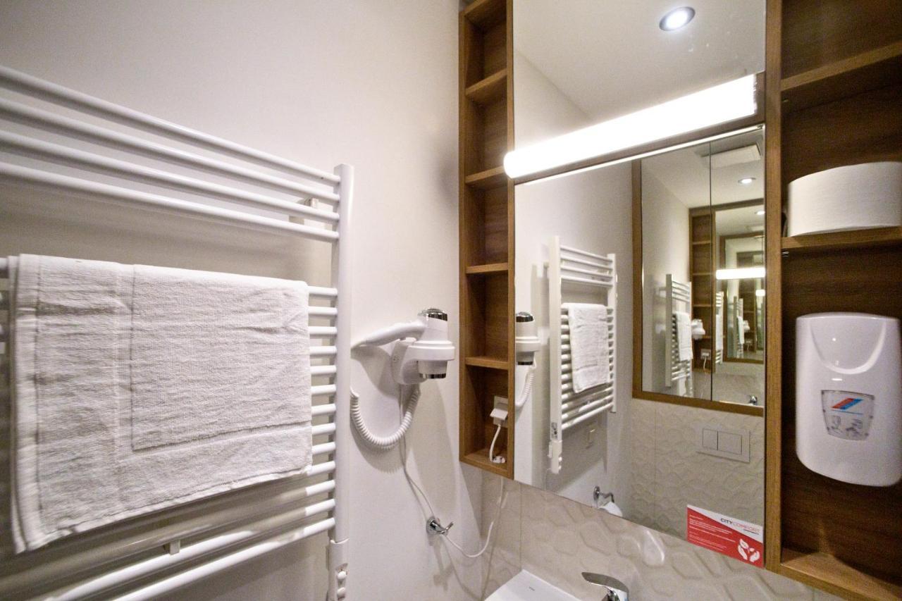 ורשה Wolska Serviced Apartments מראה חיצוני תמונה
