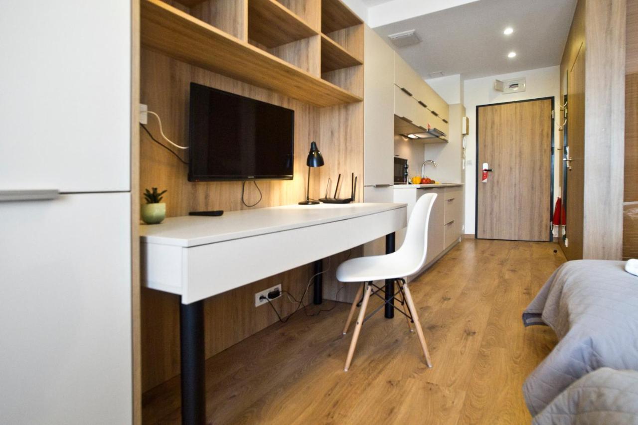 ורשה Wolska Serviced Apartments מראה חיצוני תמונה